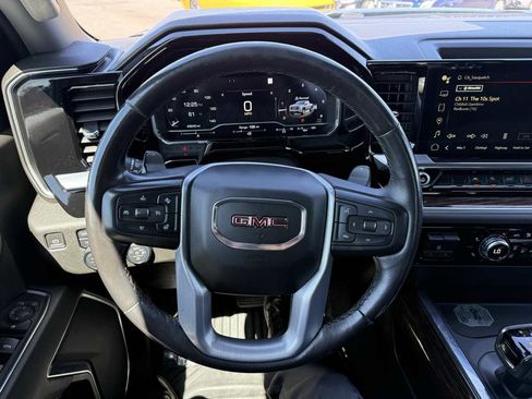 Used 2022 GMC Sierra 1500 Elevation w/ X31 Off-Road Package AWD/4WD image 8