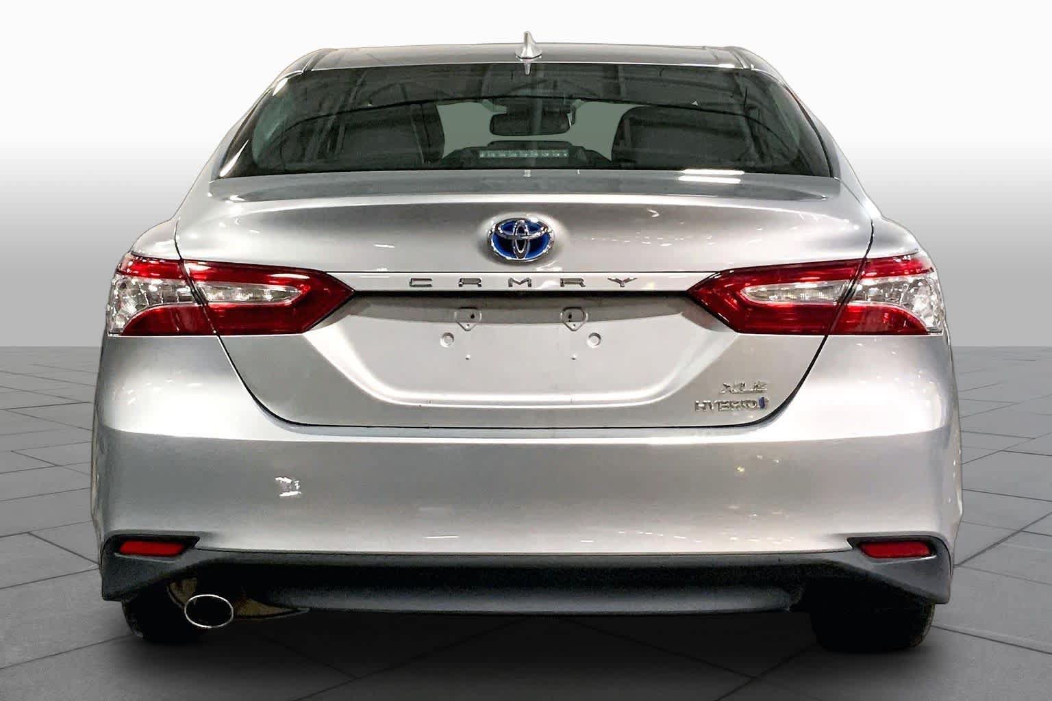 Certified 2020 Toyota Camry XLE FWD image 5