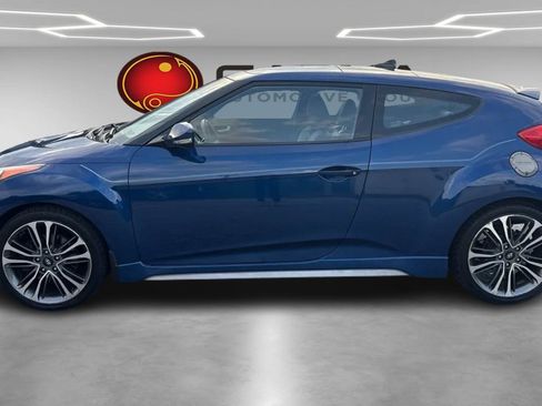 Used 2016 Hyundai Veloster Turbo w/ Option Group 04 FWD image 2