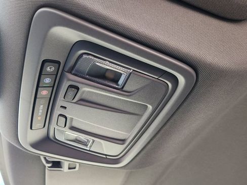 Used 2024 Chevrolet Silverado 1500 LT image 25