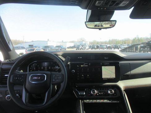 New 2026 GMC Sierra 2500 AT4 w/ AT4 Premium Plus Package image 17