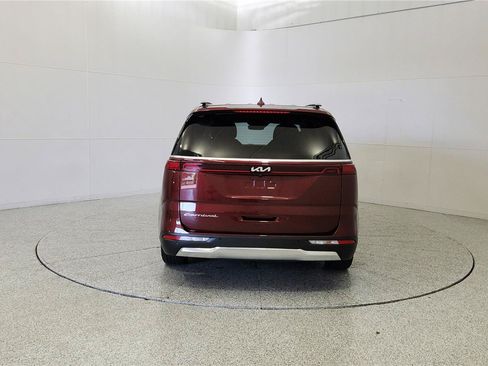Used 2022 Kia Carnival SX Prestige FWD image 6