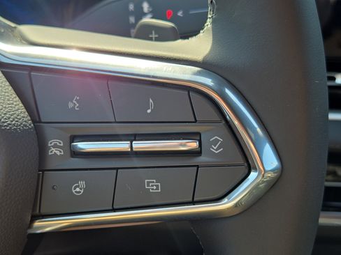 New 2026 Chevrolet Equinox LT w/ Safety and Technology Package FWD image 23