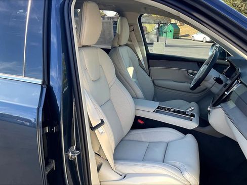 New 2026 Volvo XC90 T8 Ultra image 32