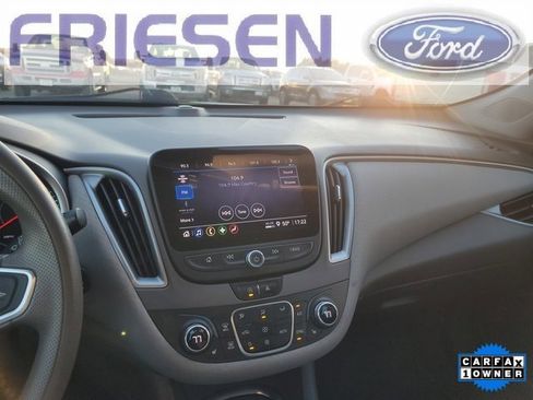 Used 2022 Chevrolet Malibu LT image 17