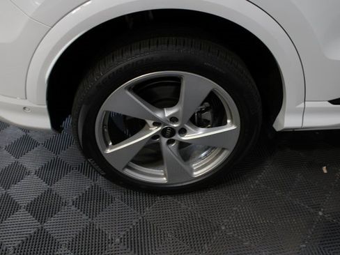 New 2025 Audi Q5 Premium Plus image 26