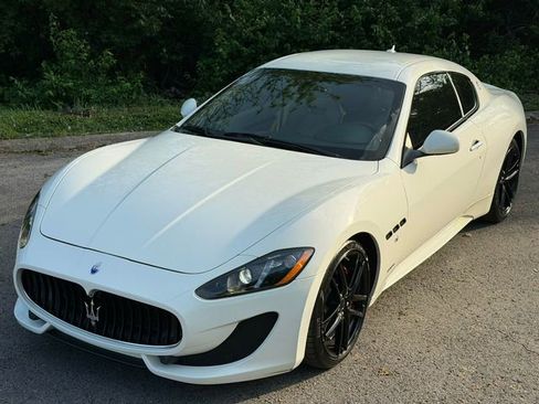 Used 2013 Maserati GranTurismo Coupe RWD image 18