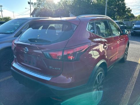 Used 2017 Nissan Rogue Sport SL w/ SL Premium Package AWD/4WD image 8