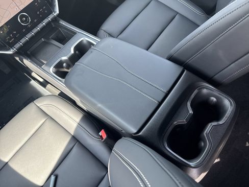 New 2026 GMC Acadia Elevation w/ Elevation Premium Package AWD/4WD image 22