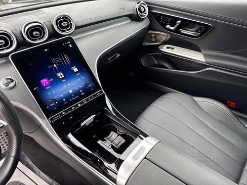 Used 2025 Mercedes-Benz CLE 300 4MATIC Coupe image 21