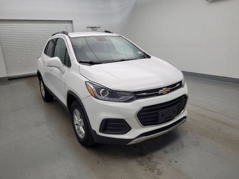 Used 2020 Chevrolet Trax LT AWD/4WD image 13