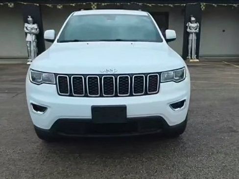 Used 2021 Jeep Grand Cherokee Laredo AWD/4WD image 1