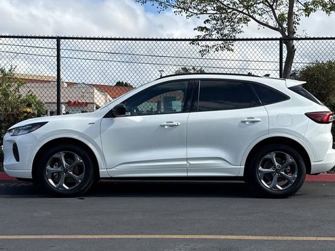 Used 2024 Ford Escape ST-Line w/ Tech Pack #1 image 9
