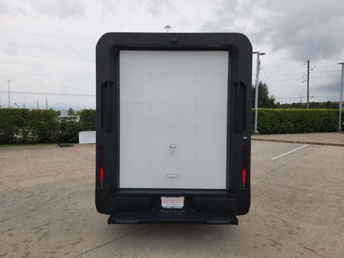 Used 2024 Chevrolet Brightdrop 600 w/ Battery Pack, Max Range AWD/4WD image 6