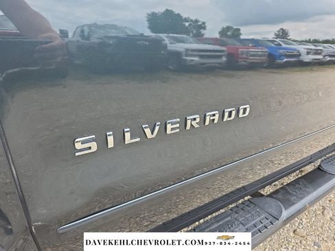 Used 2018 Chevrolet Silverado 1500 LT w/ All Star Edition AWD/4WD image 39