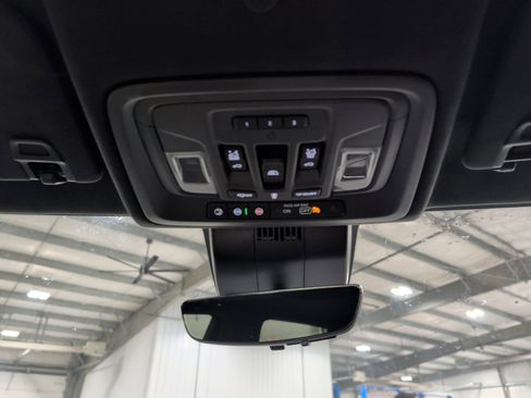 Used 2024 GMC Sierra 3500 Denali Ultimate image 10