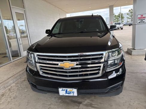 Used 2018 Chevrolet Tahoe LS RWD image 2