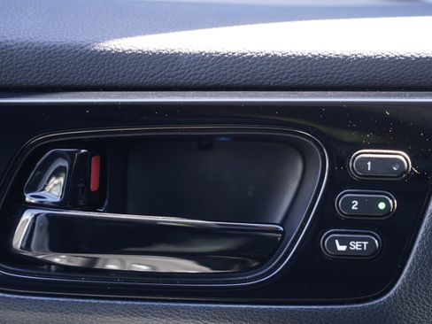 Used 2024 Honda Odyssey Touring image 25