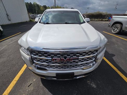 Used 2022 GMC Acadia Denali w/ Denali Ultimate Package image 12