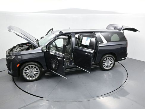 Certified 2024 Cadillac Escalade ESV Premium Luxury Platinum AWD/4WD image 48