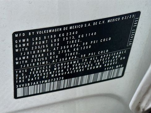 Used 2023 Volkswagen Tiguan SE FWD image 12