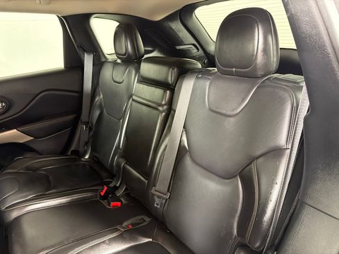 Used 2018 Jeep Cherokee Limited AWD/4WD image 20