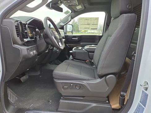 New 2026 GMC Sierra 3500 SLE w/ SLE Convenience Package AWD/4WD image 2
