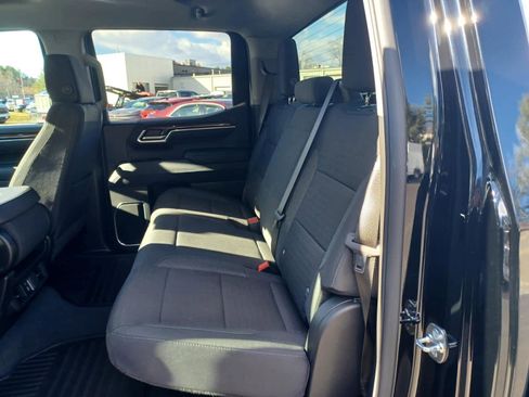 Used 2025 Chevrolet Silverado 1500 LT image 19