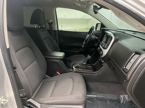Used 2019 GMC Canyon SLE w/ Driver Alert Package image 13