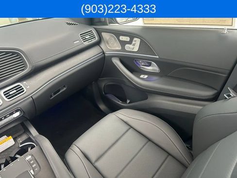Used 2025 Mercedes-Benz GLS 450 4MATIC image 28