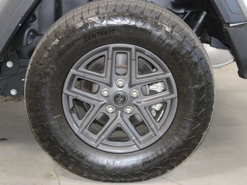 Used 2024 Jeep Wrangler Sport AWD/4WD image 17