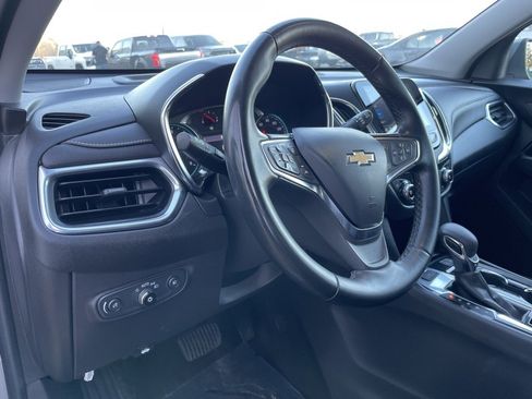 Used 2024 Chevrolet Equinox Premier image 10