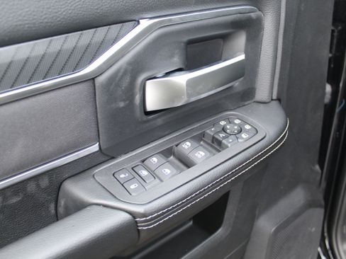 Used 2025 RAM 2500 Big Horn image 8