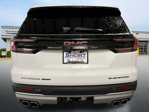 Used 2025 GMC Acadia Elevation AWD/4WD image 4