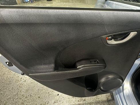 Used 2010 Honda Fit Sport image 16