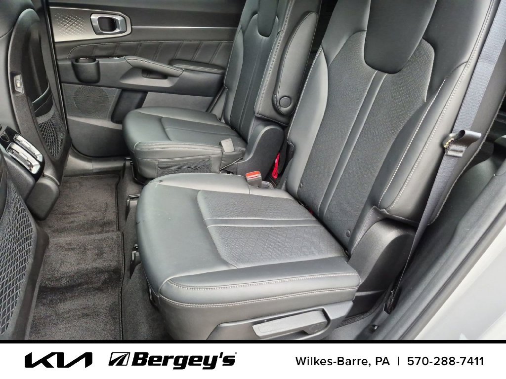 Certified 2023 Kia Sorento SX AWD/4WD image 25