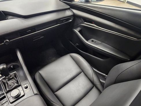 Used 2021 MAZDA MAZDA3 s image 14
