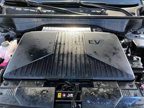 Used 2024 Hyundai Kona Limited image 29