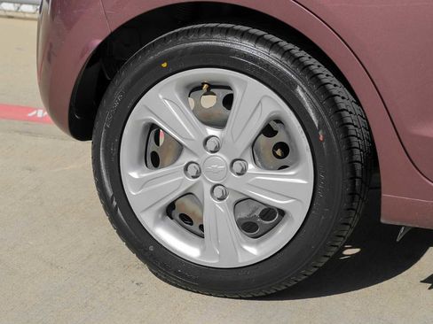 Used 2019 Chevrolet Spark LS image 49