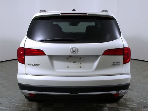 Used 2016 Honda Pilot Elite image 8