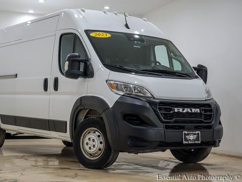 Used 2023 RAM ProMaster 2500 FWD image 2