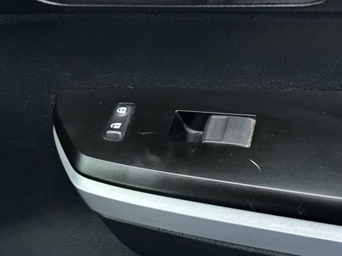 Used 2017 Toyota Tundra Limited image 21