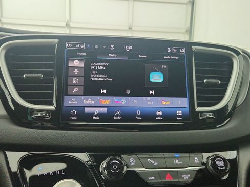 New 2027 Chrysler Pacifica LX FWD image 23