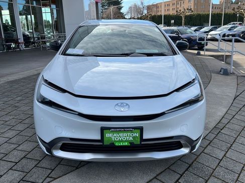 New 2026 Toyota Prius Plug-In Hybrid image 8