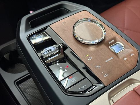 Certified 2024 BMW iX xDrive50 w/ Sport Package image 17