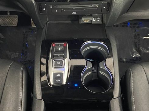 Used 2021 Honda Pilot Touring image 19