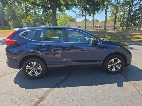 Used 2018 Honda CR-V LX image 6