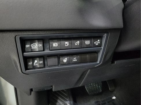 Certified 2025 Toyota Sequoia Platinum AWD/4WD image 13