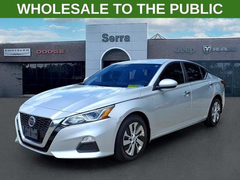 Used 2020 Nissan Altima 2.5 S FWD image 3