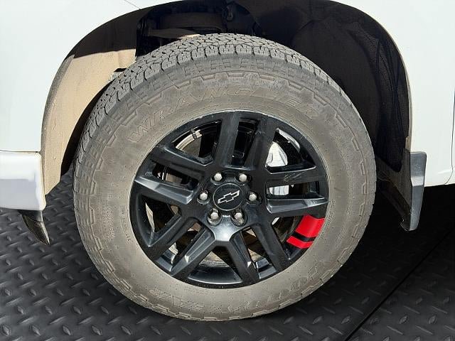 Used 2023 Chevrolet Silverado 1500 RST w/ Redline Edition AWD/4WD image 10